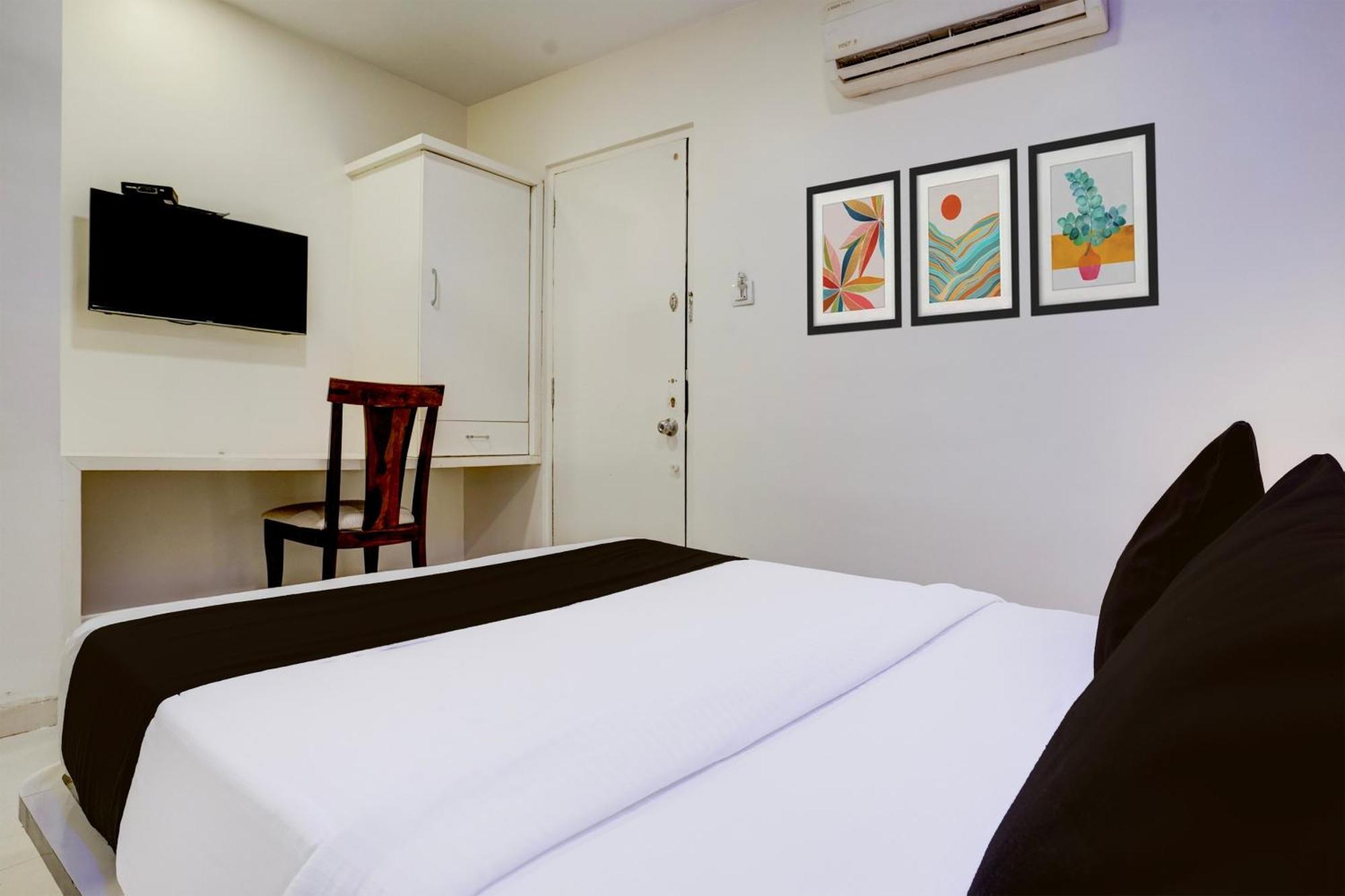 Hotel O Golden Star Мумбай Екстериор снимка